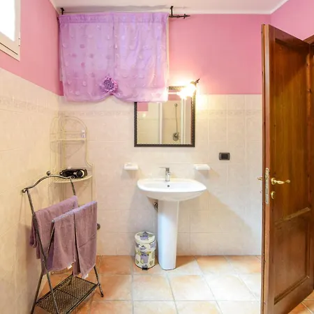 Hébergement de vacances Lovely In Fraz Loccolle S Paolo Muserale