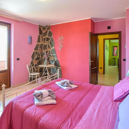 Semesterbostad Lovely In Fraz Loccolle S Paolo