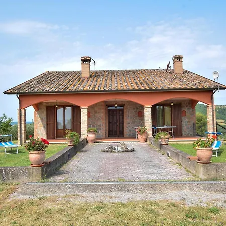 Semesterbostad Lovely In Fraz Loccolle S Paolo